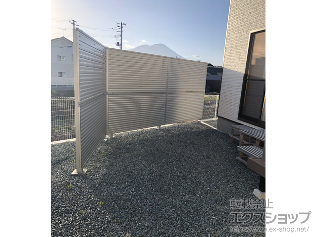 岩手県滝沢市ののフェンス・柵 ミエーネフェンス 目隠しルーバータイプ 2段支柱 自立建て用 施工例