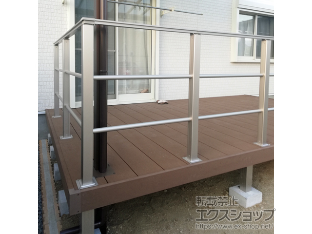 山梨県笛吹市ののウッドデッキ リウッドデッキ 200 施工例