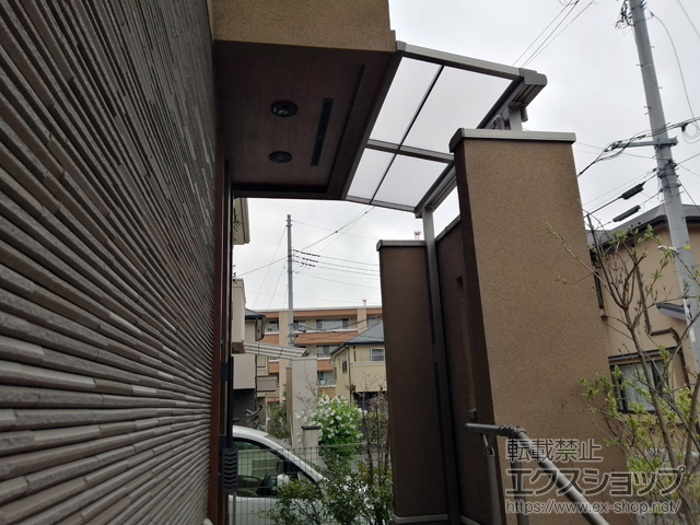 神奈川県横浜市ののテラス屋根 スピーネ F型 テラスタイプ 単体 積雪〜20cm対応 施工例