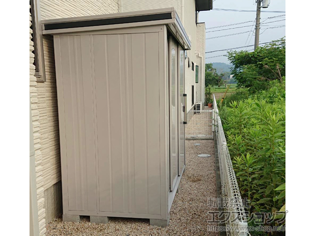 佐賀県三養基郡みやき町のの物置・屋外倉庫 エルモ 一般型 2220×1170×2121（LMD-2211） LMD-2211-CB 施工例