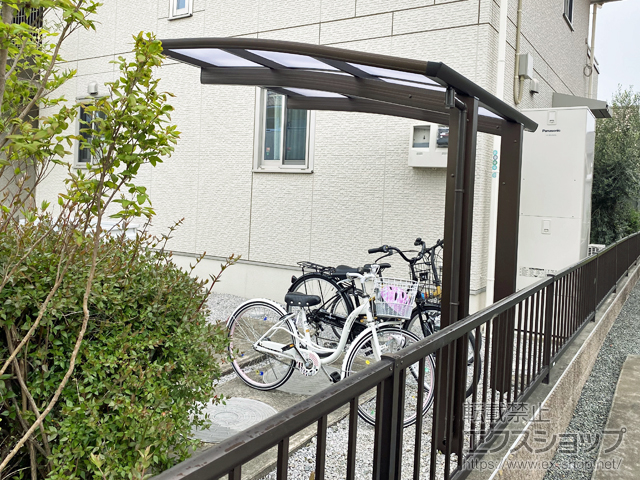 群馬県佐波郡玉村町ののサイクルポート・駐輪場 プレシオスポート ミニ 積雪〜20cm対応 施工例