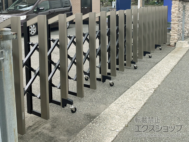 兵庫県加古川市ののカーゲート アルグランドAN 回転収納型 片開き 66S 施工例