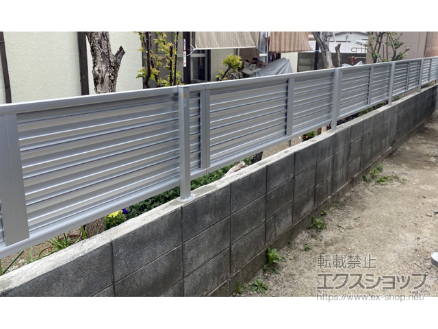 山梨県甲府市ののフェンス・柵 ミエーネフェンス 目隠しルーバータイプ 自由柱施工 施工例