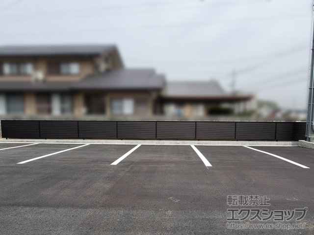 滋賀県長浜市ののフェンス・柵 ミエーネフェンス 目隠しルーバータイプ・自由柱施工 施工例