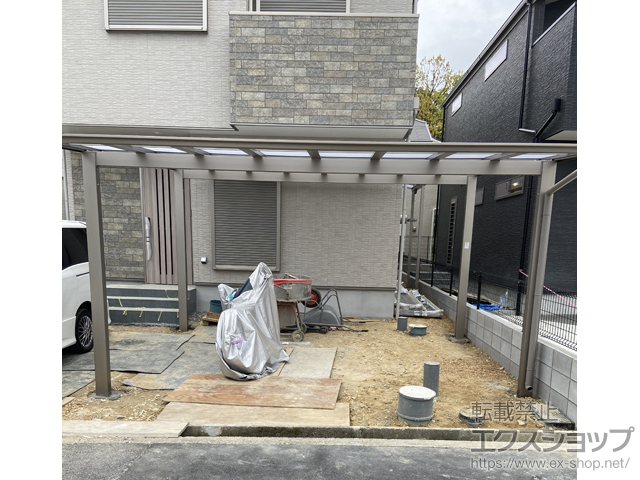 大阪府堺市ののカーポート ネスカF (フラットスタイル) ワイド 積雪〜20cm対応 施工例