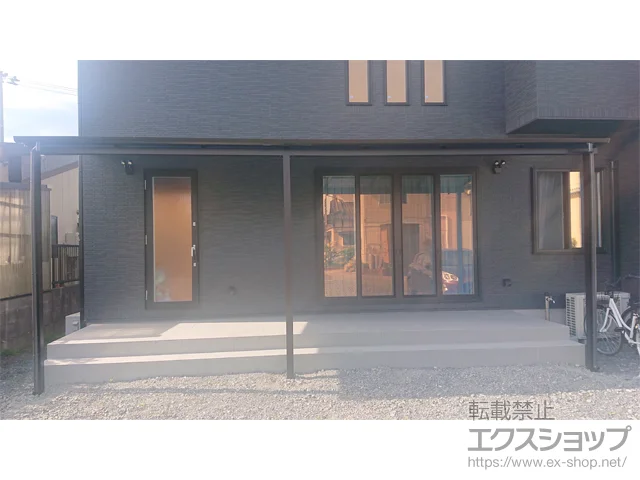 宮城県石巻市のYKKAPのテラス屋根 ソラリア F型 テラスタイプ 連棟 積雪〜20cm対応 施工例