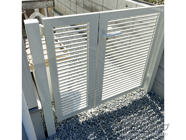 奈良県生駒市のの門扉 開き門扉AB YR2型 親子開き　柱使用 施工例