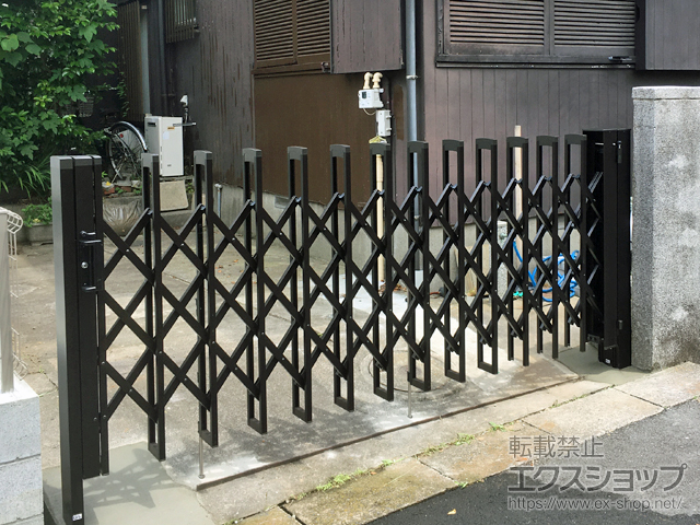 神奈川県横浜市ののカーゲート トリップゲートII N型 ノンキャスター 片開き　32S 施工例