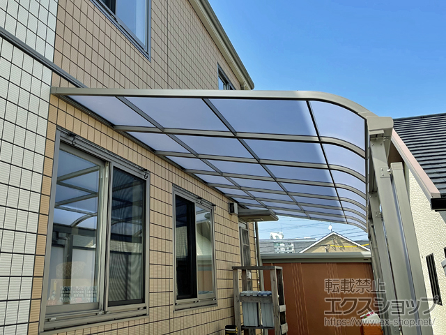 大分県大分市ののテラス屋根 スピーネ R型 テラスタイプ 連棟 積雪〜20cm対応 施工例