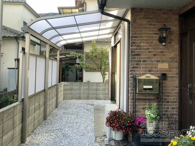 兵庫県加古川市ののテラス屋根 スピーネ R型 テラスタイプ 単体 積雪〜20cm対応 施工例