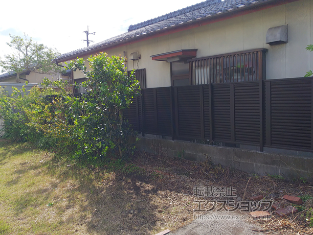 鹿児島県姶良市ののフェンス・柵 シンプレオフェンス13型 ルーバー　自由柱施工 施工例