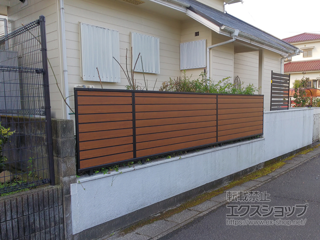 鹿児島県姶良市ののフェンス・柵 モクアルフェンス 目隠しタイプ　自由柱施工 施工例