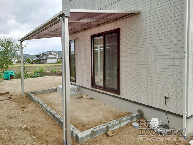 鳥取県倉吉市ののテラス屋根 ソラリア F型 テラスタイプ 単体 積雪〜20cm対応 施工例