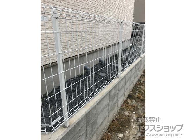 宮城県登米市ののフェンス・柵 イーネットフェンス 3F型 自由柱施工 施工例