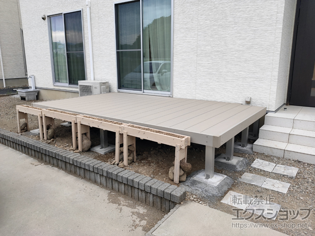 群馬県安中市ののウッドデッキ リウッドデッキ 200 施工例