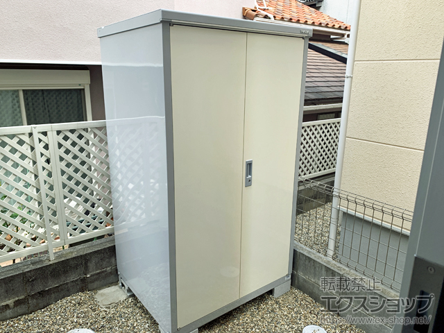 京都府宇治市のの物置・屋外倉庫 アイビーストッカー 1100×905×1903 BJX-119E-FW 施工例