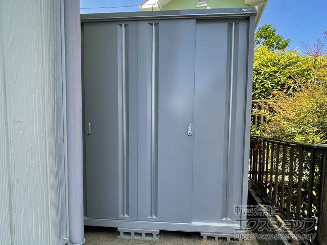 佐賀県三養基郡基山町のの物置・屋外倉庫 シンプリー 一般型 1940×615×1903 MJX-196E-P-FS 施工例