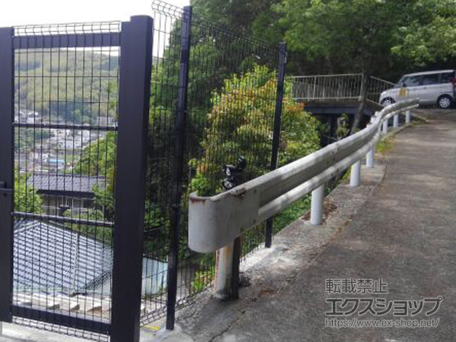 長崎県長崎市ののフェンス・柵 イーネットフェンスA1F型 高尺タイプ 施工例