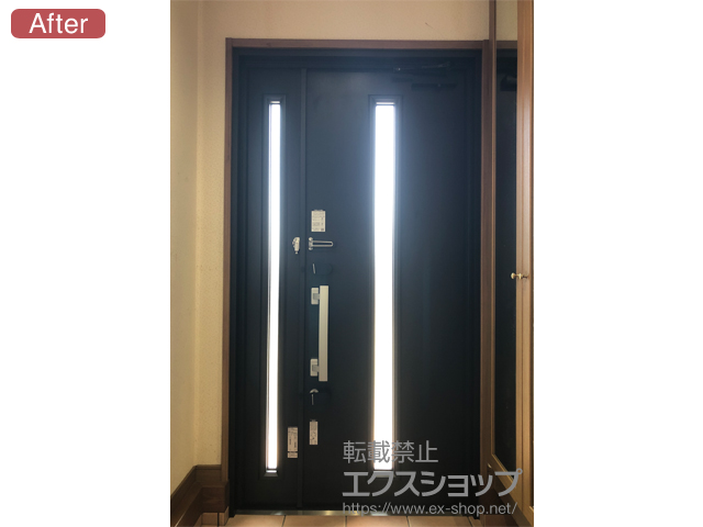 神奈川県藤沢市のLIXIL リクシル（トステム）の玄関ドア リシェント玄関ドア3 高断熱仕様 親子仕様(ランマ無)L 12N型 ※手動仕様 施工例