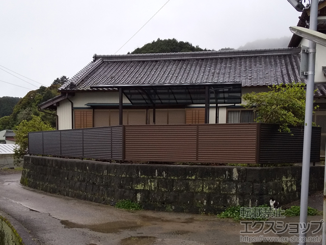 高知県須崎市ののフェンス・柵 ミエーネフェンス 目隠しルーバータイプ 自由柱施工 施工例