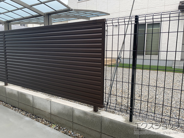 広島県福山市ののフェンス・柵 ミエーネフェンス 目隠しルーバータイプ 自由柱施工 施工例