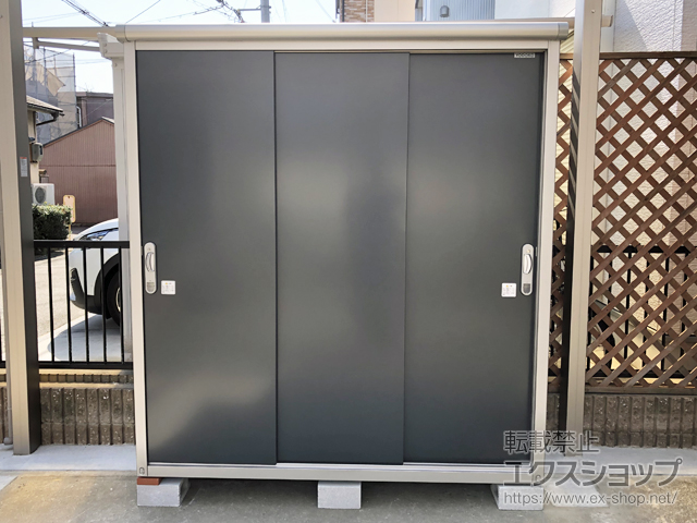 大阪府堺市のの物置・屋外倉庫 エスモ 一般型 1797×650×1959 ESE-1806A-SM 施工例