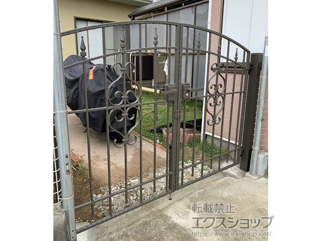 千葉県香取市のの門扉 コラゾン1型 両開き　柱使用 施工例