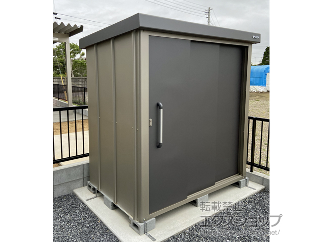 千葉県旭市のの物置・屋外倉庫 エスケーエイト SK8-70 一般型 1800×1200×1940 SK8-70-GK 施工例