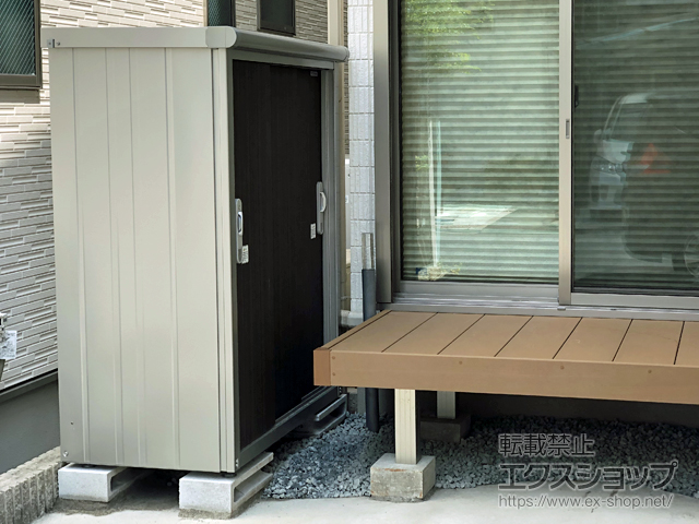 大阪府堺市のの物置・屋外倉庫 エスモ 一般型 1200×750×1501 ESE-1206E-DW 施工例