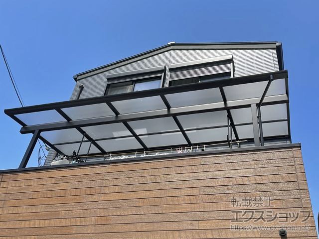 大阪府守口市ののバルコニー・ベランダ屋根 ソラリア F型 屋根タイプ 単体 積雪〜20cm対応 施工例