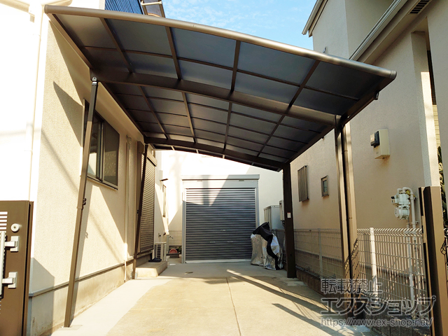 東京都板橋区ののカーポート ネスカR (ラウンドスタイル) 積雪〜20cm対応 施工例