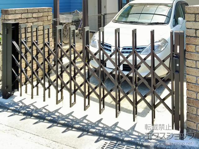 千葉県四街道市ののカーゲート トリップゲートII N型 ノンキャスター 片開き　27S 施工例