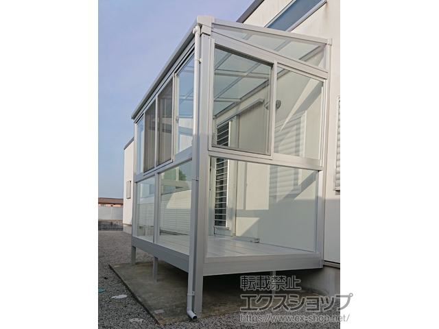 群馬県渋川市ののテラス囲い・サンルーム サニージュ F型 床納まり ランマ無 積雪〜20cm対応 施工例