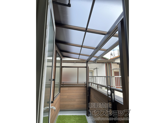大阪府枚方市ののバルコニー・ベランダ屋根 ソラリア F型 屋根タイプ 単体 積雪〜20cm対応 施工例