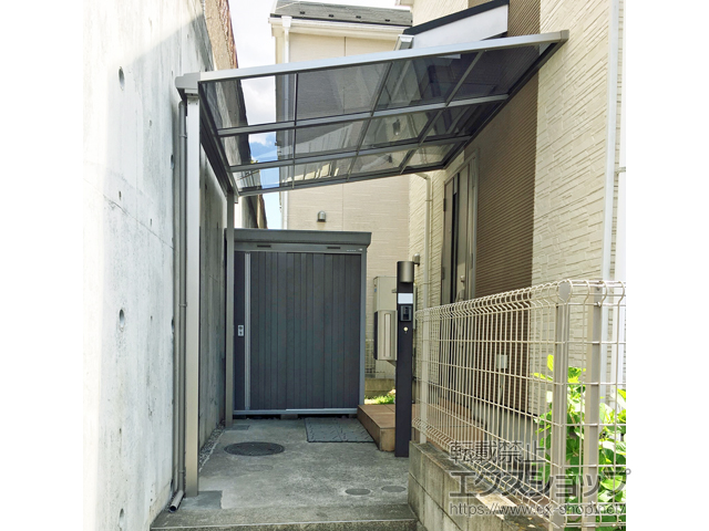 埼玉県さいたま市ののテラス屋根 スピーネ F型 テラスタイプ 単体 積雪〜20cm対応 施工例