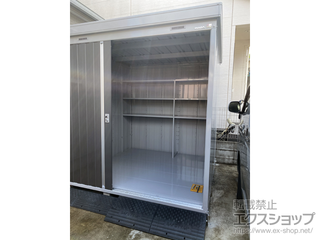 神奈川県綾瀬市のの物置・屋外倉庫 ネクスタ 一般型 2210×2210×2375（NXN-48H） NXN-48H-PG 施工例