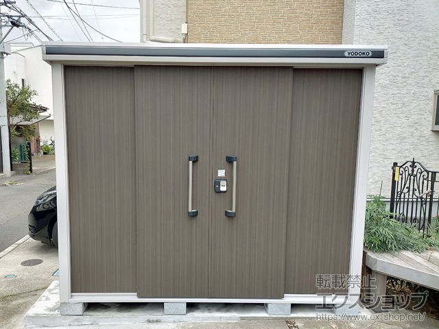 神奈川県藤沢市のの物置・屋外倉庫 エルモ 一般型 2570×820×2122（LMD-2508） LMD-2508-DW 施工例