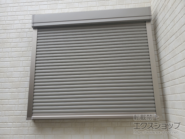埼玉県所沢市のLIXIL リクシル（トステム）の窓シャッター 【特注】リフォームシャッター 手動式 標準タイプ 施工例