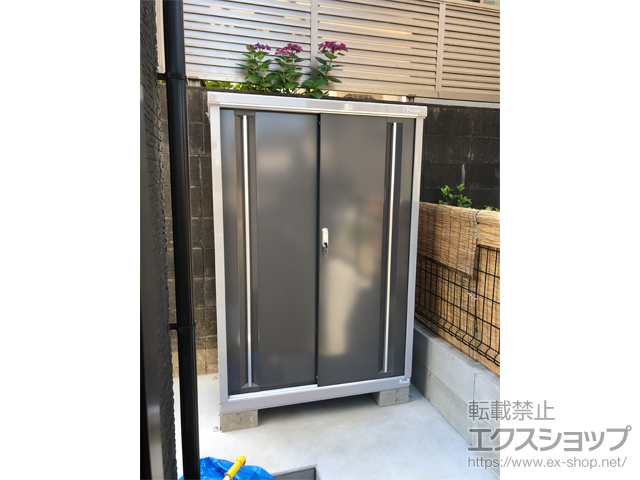 福岡県福岡市のの物置・屋外倉庫 シンプリー 一般型 1100×615×1603（MJX-116D） MJX-116D-PG 施工例