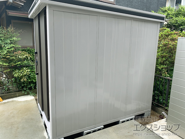 神奈川県高座郡寒川町のの物置・屋外倉庫 エルモ 一般型 1520×2220×2117（LMD-1522） LMD-1522-DW 施工例