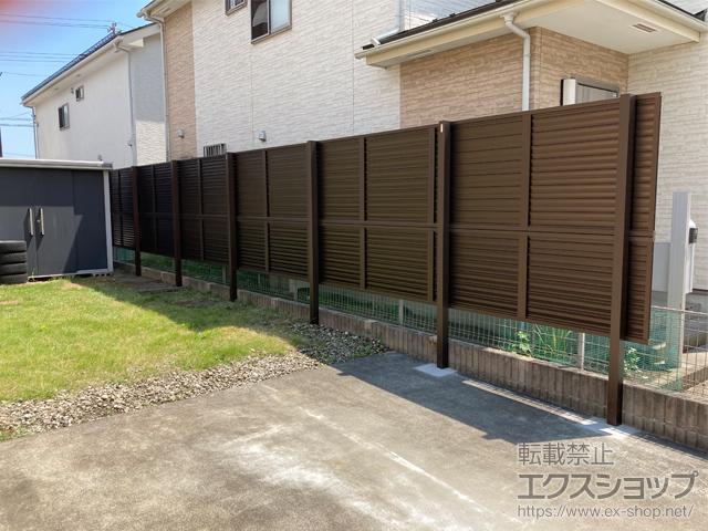 宮城県仙台市ののフェンス・柵 ミエーネフェンス 目隠しルーバータイプ 2段支柱 自立建て用 施工例
