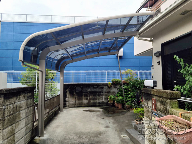 大阪府堺市のLIXIL リクシル（トステム）のカーポート テールポートシグマIII 積雪〜20cm対応 施工例