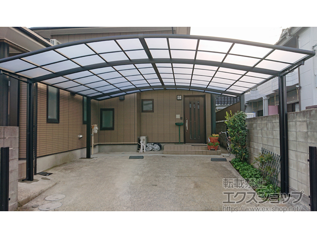 東京都足立区ののカーポート ネスカR (ラウンドスタイル) ワイド 積雪〜20cm対応 施工例