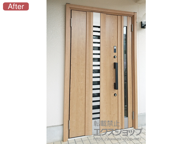 兵庫県神戸市のLIXIL リクシル（トステム）の玄関ドア リシェント玄関ドア3 断熱K4仕様 親子仕様(ランマ無)L G82型 ※タッチキー仕様(リモコン仕様) 施工例