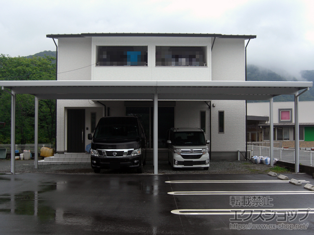 熊本県宇土市のLIXIL リクシル（トステム）のカーポート テリオスポートIII 1500 4台用 横連棟 6本柱 積雪〜50cm対応 施工例