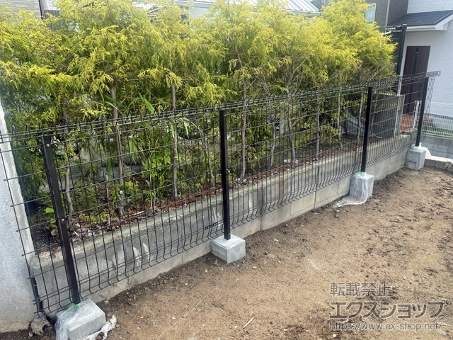 福岡県福岡市ののフェンス・柵 メッシュフェンス G10-R　自由柱施工 施工例