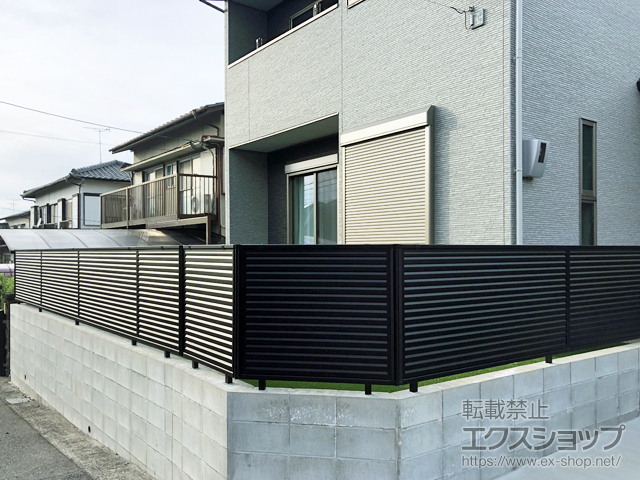 福岡県福岡市ののフェンス・柵 ミエーネフェンス 目隠しルーバータイプ 自由柱施工 施工例