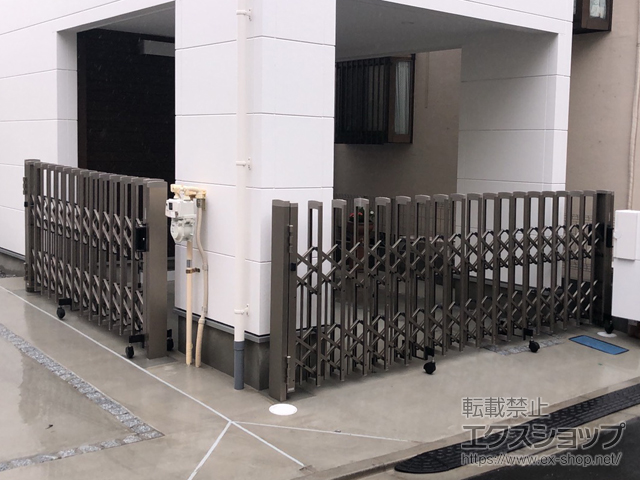 東京都葛飾区ののカーゲート トリップゲートII P型 ペットガード付き ノンレール 片開き35S 施工例
