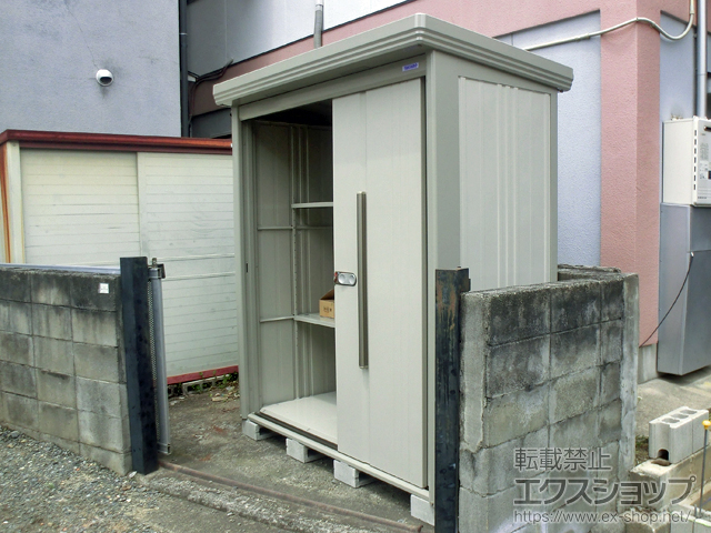 大阪府高槻市のの物置・屋外倉庫 Mr.ストックマンダンディ 一般型 1832×890×2110（ND-1808） ND-1808-W 施工例