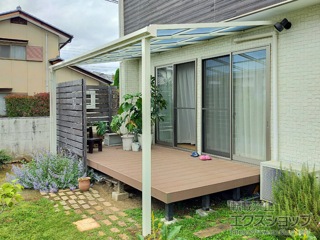 山梨県甲斐市ののテラス屋根 ソラリア F型 テラスタイプ 単体 積雪〜20cm対応 施工例